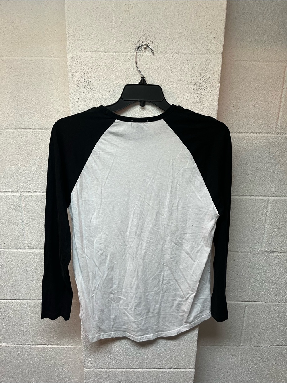 Forever 21 Black and White Raglan Baseball Tee - Long Sleeve - Picture 3 of 3